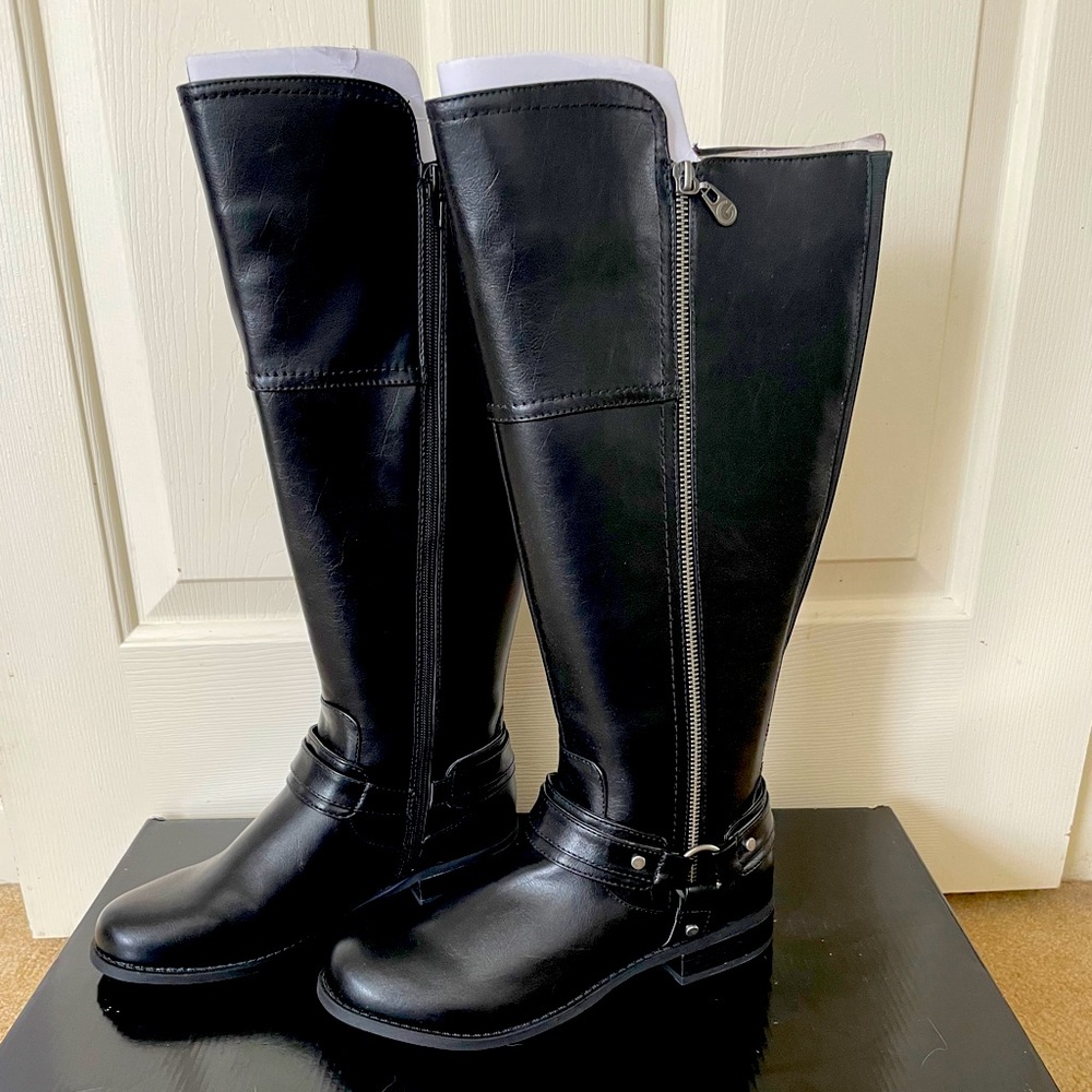 Size 9 wide calf boot. NWT